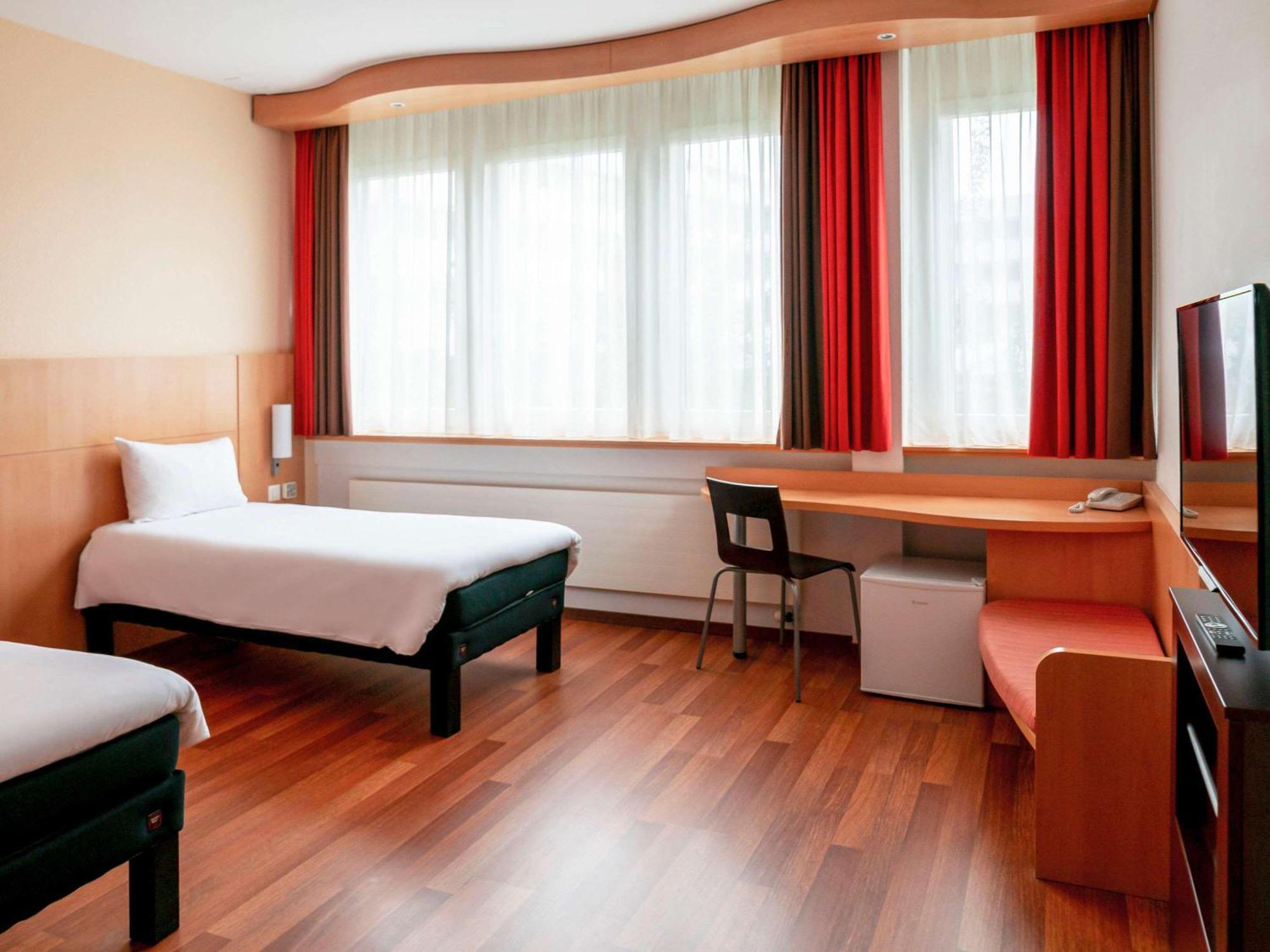 Hotel Ibis Luzern Kriens Extérieur photo