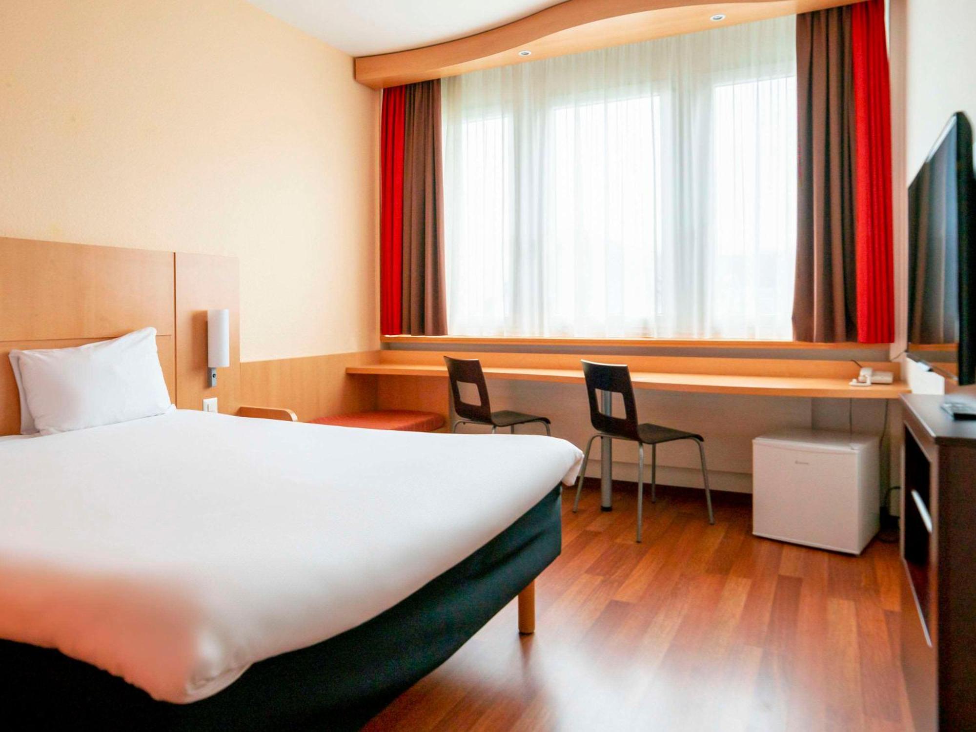 Hotel Ibis Luzern Kriens Extérieur photo